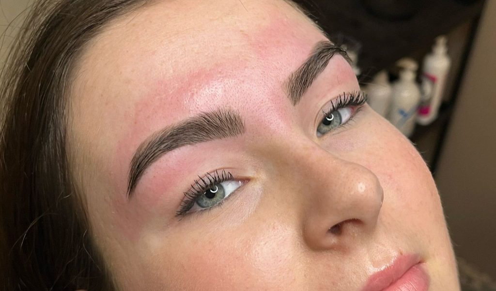 hybrid brows wenkbrauwen verven modelleren styling henna powder brows pmu